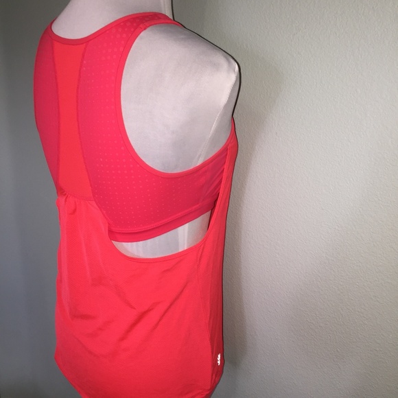 Athleta bright pink tank top with built in bra - Picture 5 of 7
